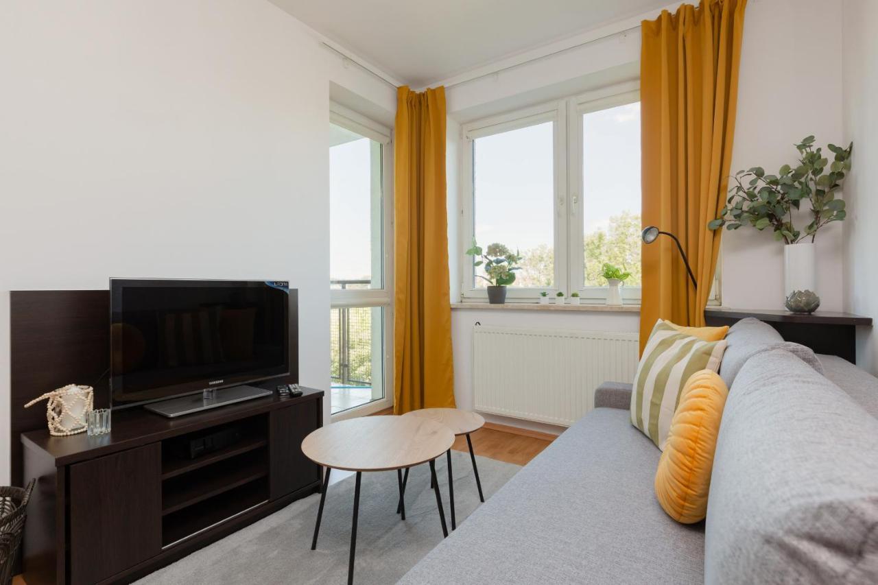 Cozy Apartment With Balcony Warszawa By Noclegi Renters Dış mekan fotoğraf