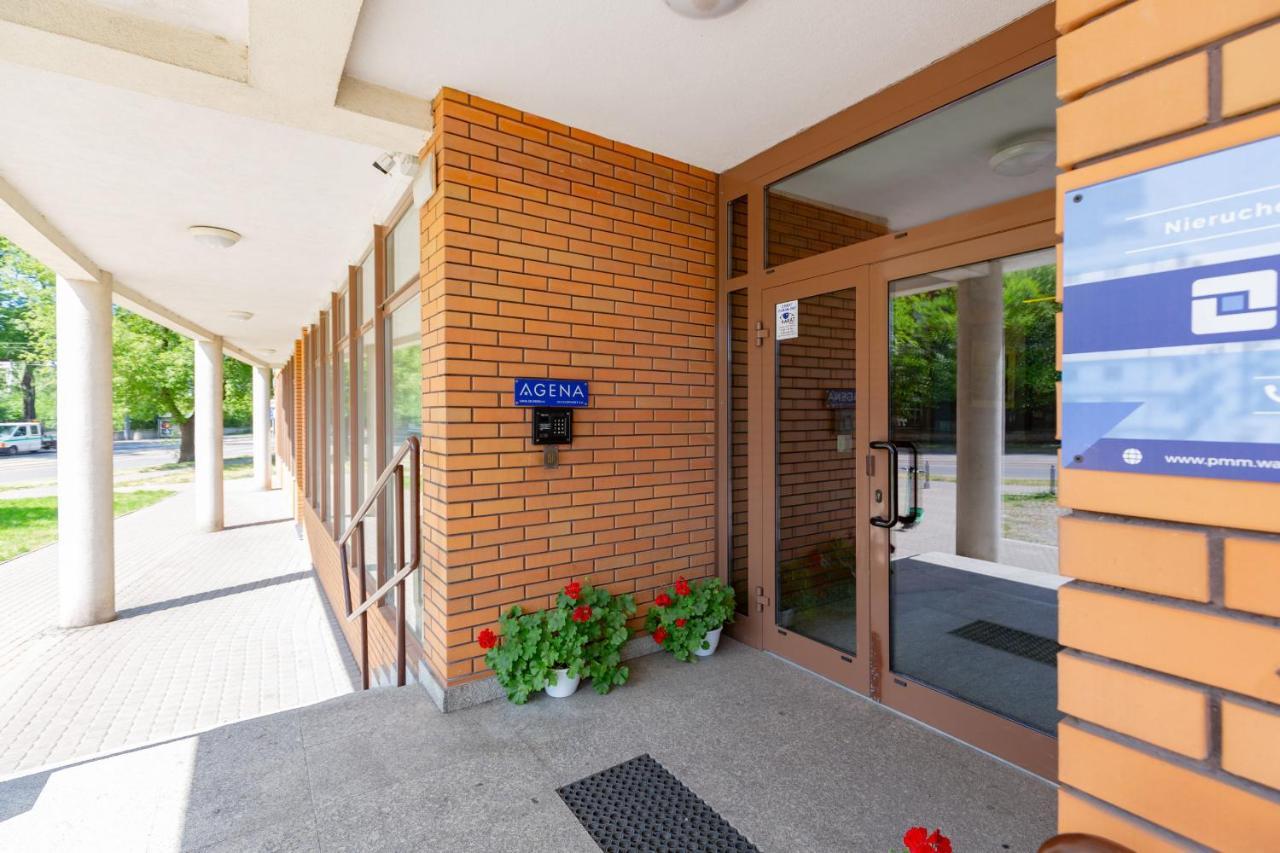 Cozy Apartment With Balcony Warszawa By Noclegi Renters Dış mekan fotoğraf
